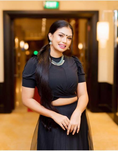 Tenuli Subasinghe Damithri Subasinghe Biography Birthday Age Family Photos and Videos ...